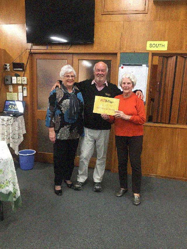 Ken Yule: Ken Yule flanked by the grand dames of Matamata bridge club - Lesley Quilty (left) and Sonia Crawford (right)